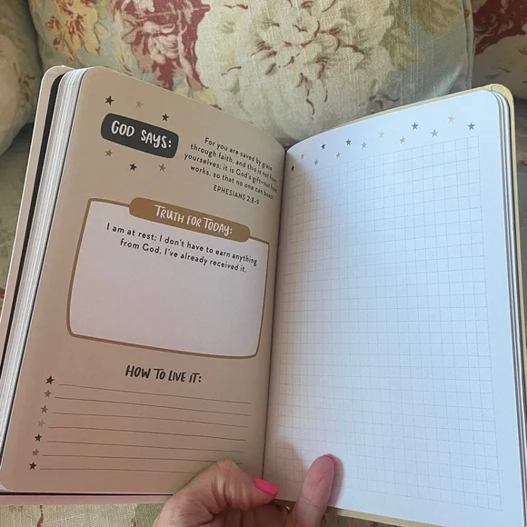 Set of 2 Encouraging Journals 🌺 - Picture 4 of 9